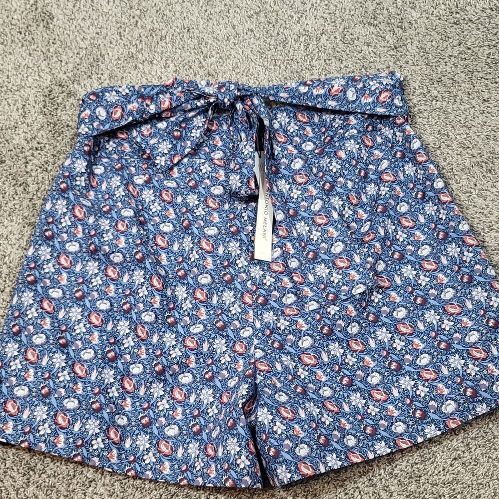 Antonio Melani Blue & Red Flowered Shorts